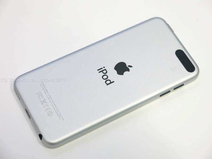 Apple iPod Touch | BLACK | 16GB | 5th Generation | A1509 | ME643BT/A | RETINA DISPLAY
