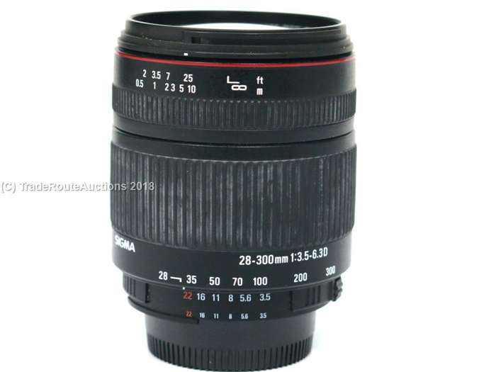 SIGMA 28-300mm F3.5-6.3 D LENS for NIKON Cameras