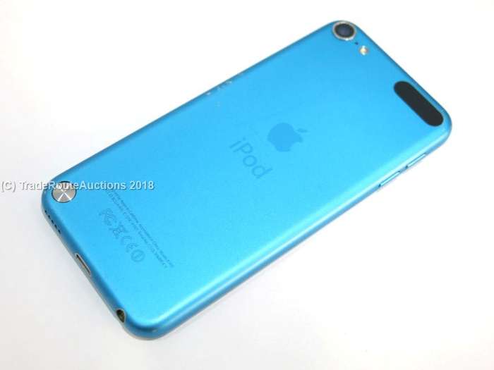 Apple iPod Touch | BLUE | 64GB | 5th Generation | A1421 | MD718BT/A | RETINA DISPLAY