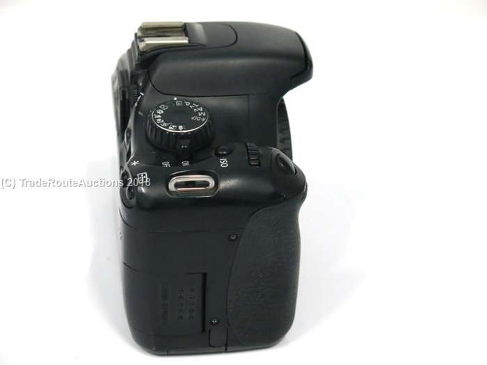 Canon EOS 550D Digital SLR camera 18 MP BODY ONLY
