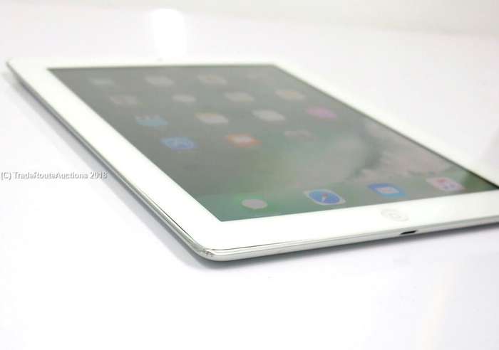 IPAD 4 | 16GB | WiFi ONLY | WHITE | IPAD4 RETINA DISPLAY - PLZ READ