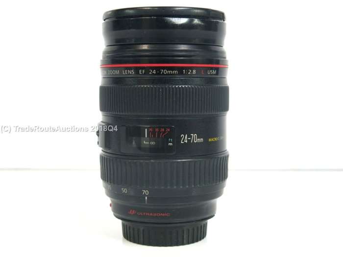 Canon EF 24-70mm f/2.8 L USM Zoom Lens for Canon FULL FRAME DSLR Cameras - PLZ READ