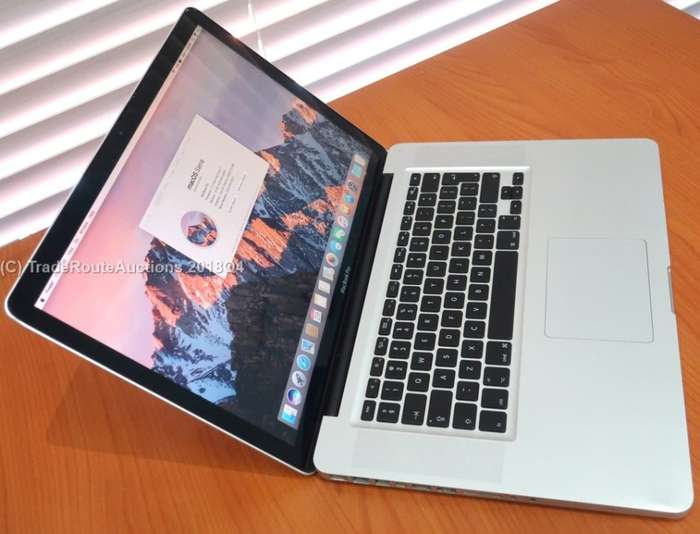 Apple MacBook Pro 15.4-inch * Core i7 2.2GHz * 10GB RAM * 500GB HDD