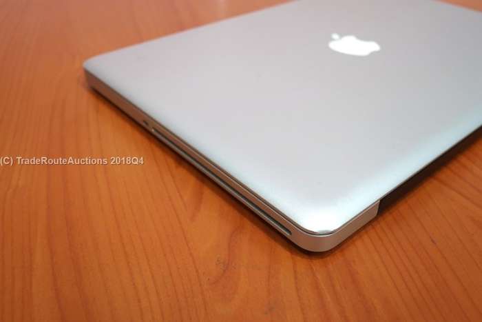 Apple MacBook Pro 15.4-inch * Core i7 2.2GHz * 10GB RAM * 500GB HDD