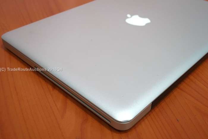 Apple MacBook Pro 15.4-inch * Core i7 2.2GHz * 10GB RAM * 500GB HDD