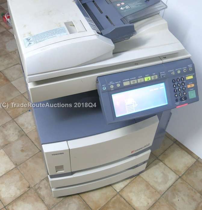 Toshiba Photo Copier - Toshiba e-Studio 452 Photo Copy Machine - PLEASE READ