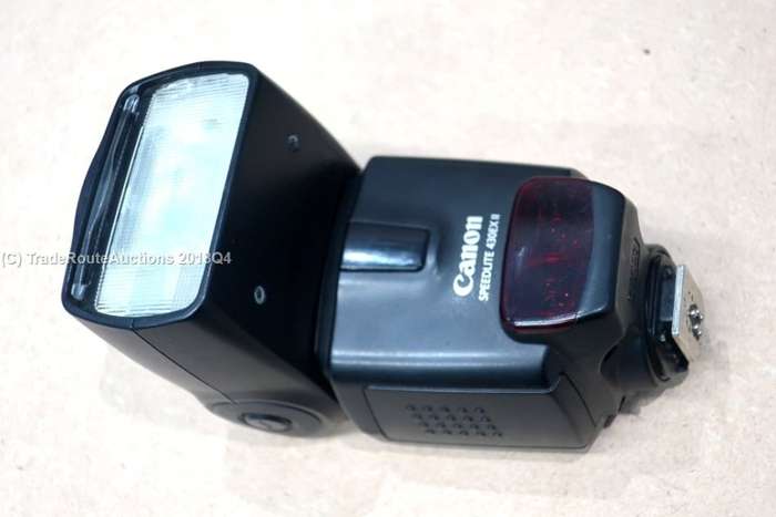 Canon Speedlite 430EX II Flash for Canon EOS DIGITAL SLR Cameras *** BARGAIN ** Fits all CANON DSLRs