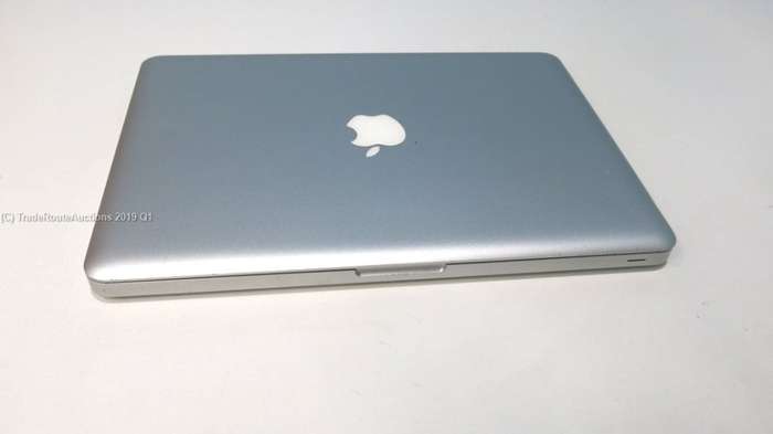 Apple MacBook Pro 13.3 inch | Core 2 Duo 2.53 Ghz | 4GB DDR3 RAM | 250GB HDD