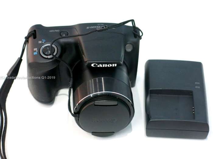 Canon PowerShot SX430 IS Built-in Wi-Fi / NFC Black Digital Camera 20.0MP 45X ZOOM