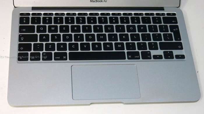 MacBook Air 11.6-inch | Core i5 1.3GHz | 4GB DDR3 RAM | 128GB SSD FLASH - Macbook Air MID 2013