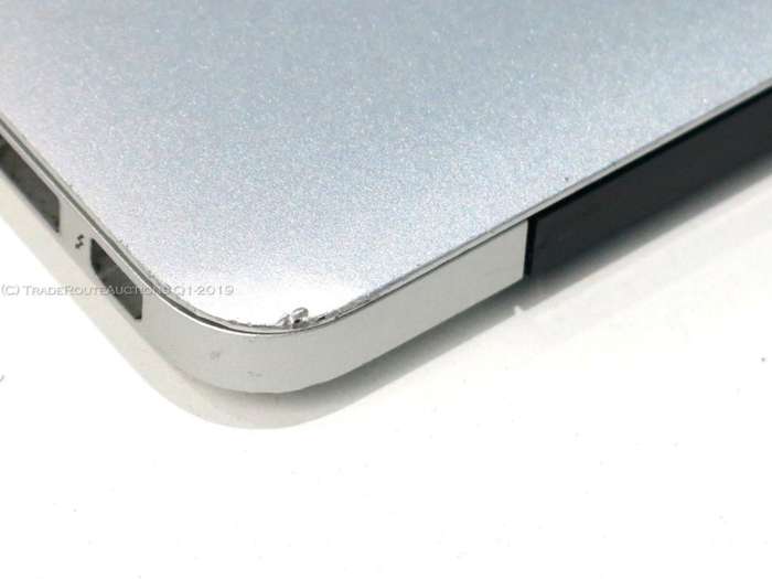 MacBook Air 11.6-inch | Core i5 1.3GHz | 4GB DDR3 RAM | 128GB SSD FLASH - Macbook Air MID 2013