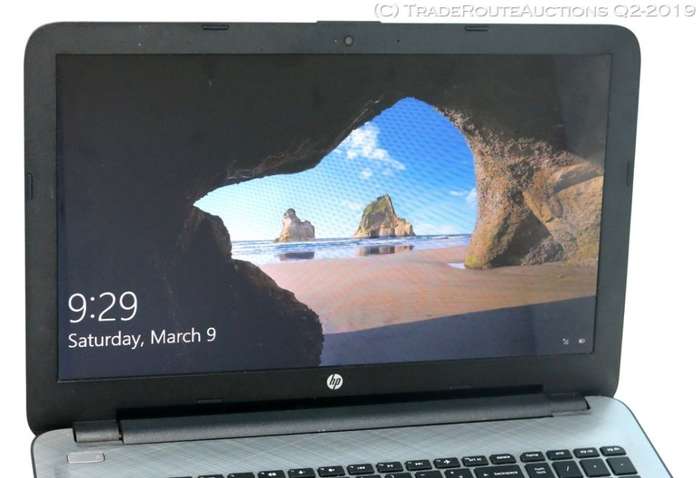 HP Pavilion TPN-C125 15.6" NOTEBOOK | CORE i5 5200U - 2.2GHZ | 4GB RAM | 1TB HDD LAPTOP