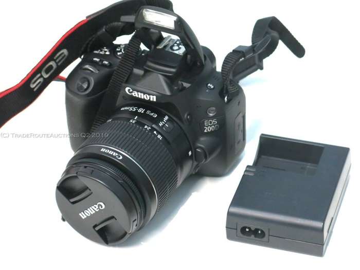 Canon EOS 200D DSLR Camera - 24.2MP - DIGIC 7 - with Canon 18-55 III Lens kit