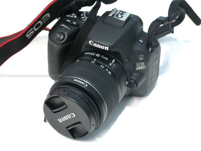 Canon EOS 200D DSLR Camera - 24.2MP - DIGIC 7 - with Canon 18-55 III Lens kit