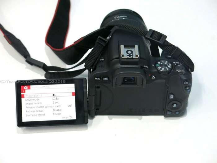 Canon EOS 200D DSLR Camera - 24.2MP - DIGIC 7 - with Canon 18-55 III Lens kit