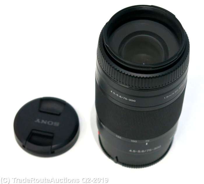 Sony 75-300mm f/4.5-5.6 Compact Super Telephoto Zoom Lens - For Sony DSLR Cameras
