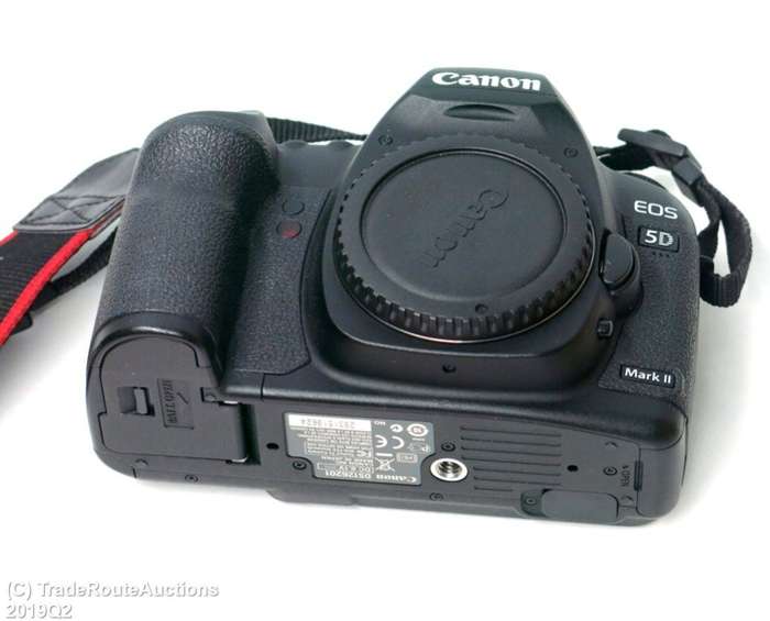 Canon EOS 5D Mark II 21MP Full Frame CMOS DSLR Camera (Body) | 21 Megapixels