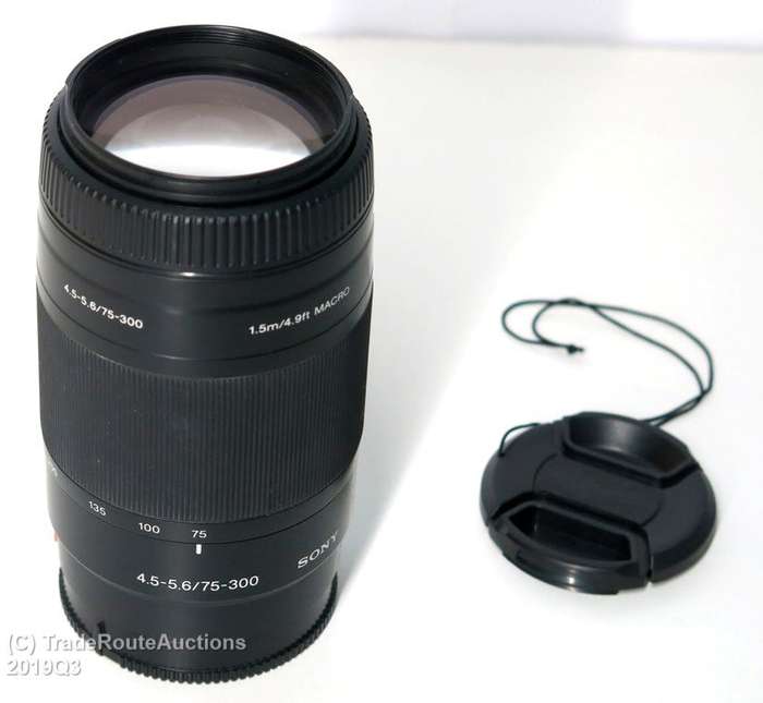 Sony 75-300mm f/4.5-5.6 Compact Super Telephoto Zoom Lens - For Sony DSLR Cameras