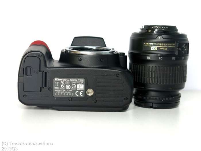 NIKON D3000 DSLR CAMERA CAMERA KIT WITH NIKKOR 18-55 LENS