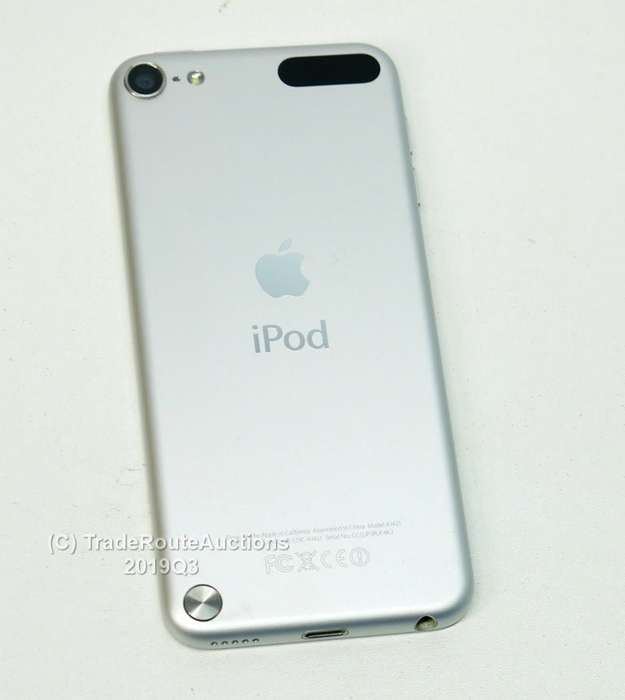 APPLE iPod Touch | MD721BT/A | 64GB SILVER | A1421 | 5TH GEN