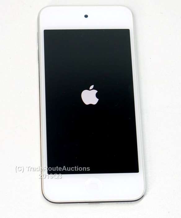 APPLE iPod Touch | MD721BT/A | 64GB SILVER | A1421 | 5TH GEN