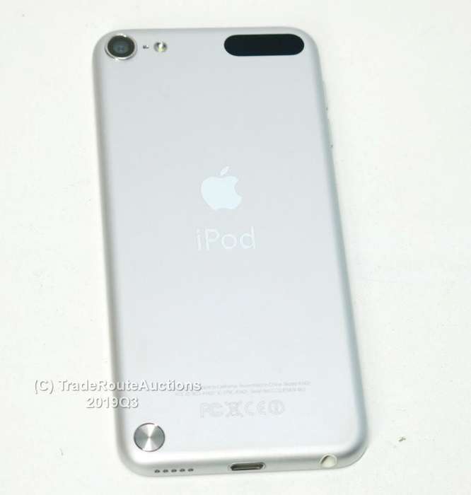APPLE iPod Touch | MD721BT/A | 64GB SILVER | A1421 | 5TH GEN