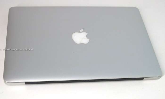 MacBook Pro 13.3-inch  | Core i5 2.4GHz | 4GB RAM | 128GB SSD  ** RETINA DISPLAY * LATE 2013