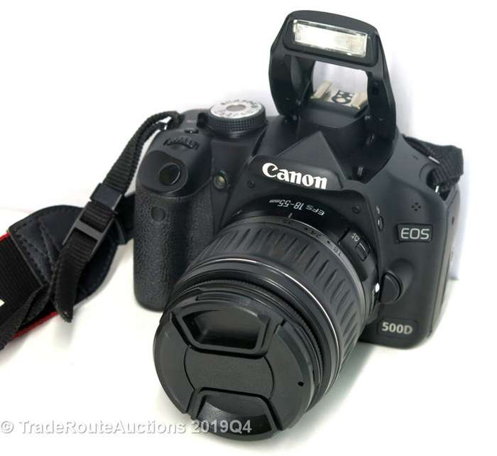 Canon EOS 500D Digital SLR camera 15.1 Megapixels FULL HD + Canon 18-55mm Lens KIT