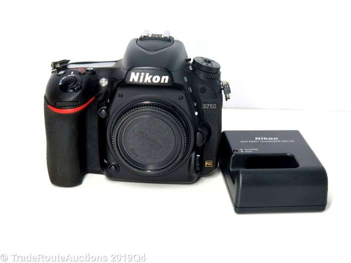 NIKON D750 | 24.3MP MEGAPIXELS | DIGITAL SLR CAMERA BODY | FX FORMAT | 6.5 FPS