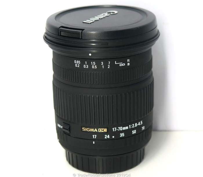 SIGMA DC 17-70mm 1:2.8-4.5 LENS for CANON DIGITAL SLR CAMERAS