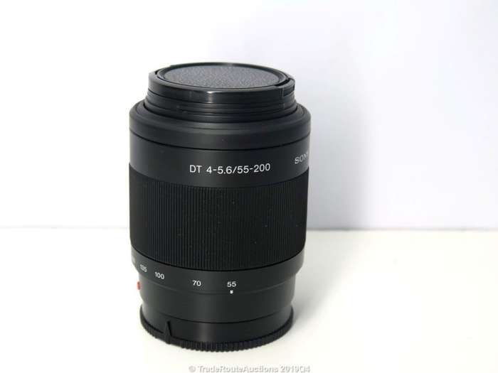 Sony 55-200mm f/4-5.6 Compact Super Telephoto Zoom Lens - For Sony DSLR Cameras