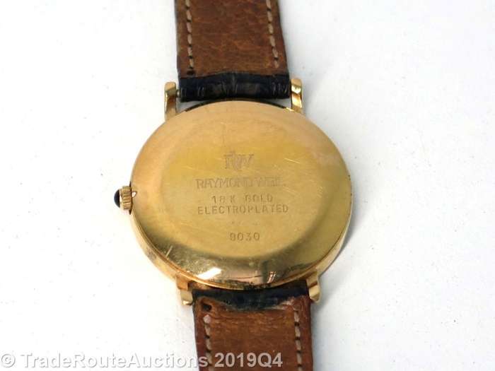 Raymond Weil 9030 Leather Strap Midsize Watch *** RAYMOND WEIL ***