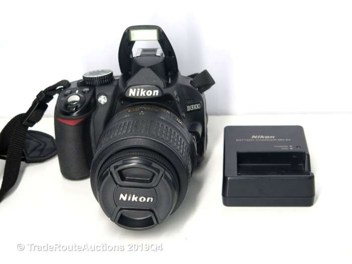 NIKON D3100 DSLR CAMERA 14.2 megapixels +  18-55mm MM PROFESSIONAL DSLR LENS KIT