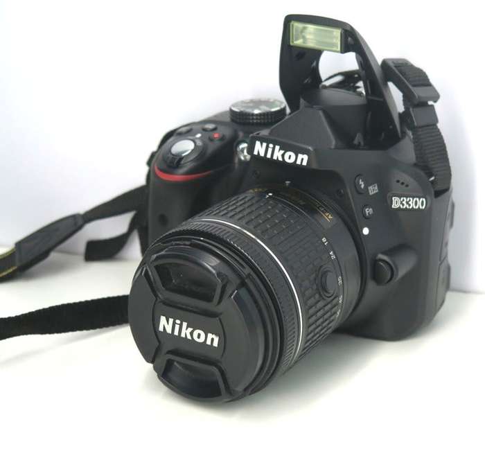 Nikon D3300 24.2 MP CMOS Digital SLR with AF-S DX NIKKOR 18-55mm f/3.5-5.6G DX Zoom Lens (Black)