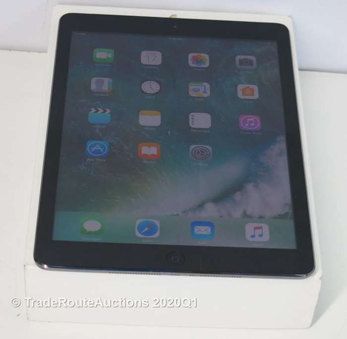 BOXED -IPAD AIR | 16GB | 4G CELLULAR | WiFi | MD791HC/A | SPACE GREY | APPLE  ***  RETINA DISPLAY  *