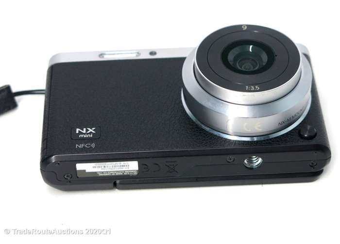 Samsung NX Mini Mirrorless ULTRASLIM 20.5MP Camera with 9mm Lens