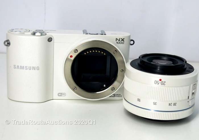 20.3 Megapixels | Samsung NX1000 | SMART DIGITAL CAMERA FULL HD | WI-FI KIT