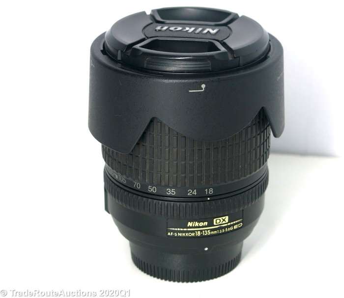 Nikon 18-135mm f/3.5-5.6G ED-IF AF-S DX Zoom-Nikkor Lens for Nikon Digital SLR Cameras