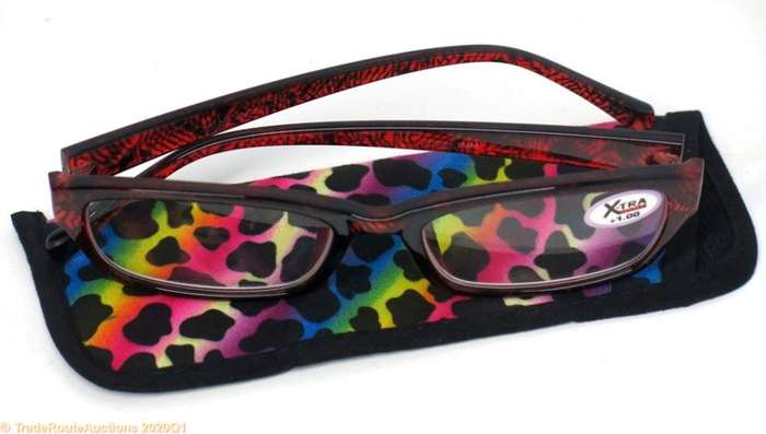 X-TRA VISION Fashion Reading Glasses - with matching case