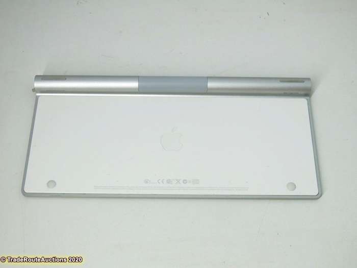 APPLE WIRELESS KEYBOARD A1314 - CAN BE USED WITH IMAC & MAC MINI