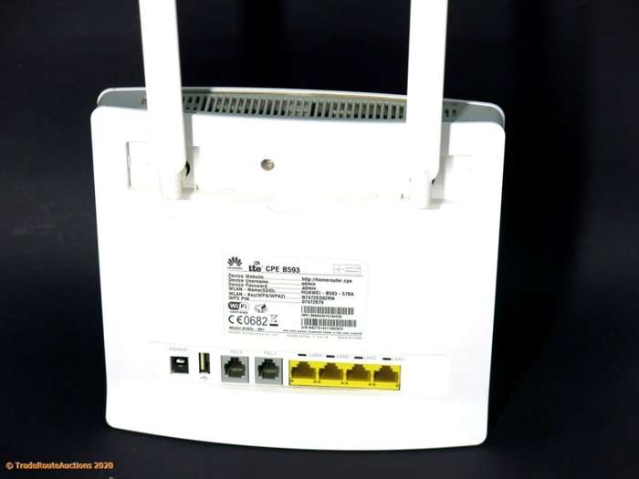 Huawei B593 4G LTE WiFi Modem Wireless Router (uses SIM card)