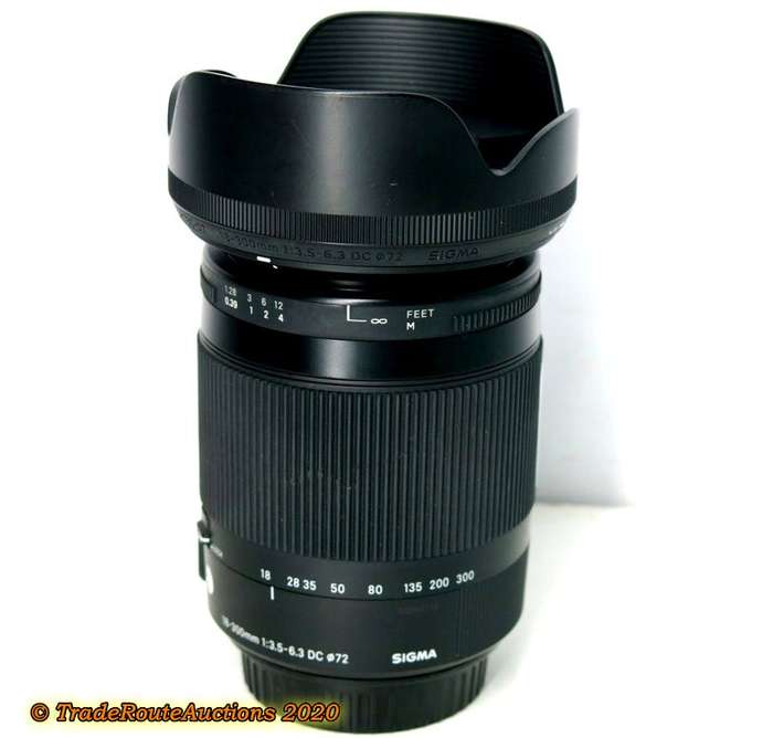 Sigma 18-300mm f3.5-6.3 DC OS HSM Contemporary Macro Lens (CANON MOUNT)