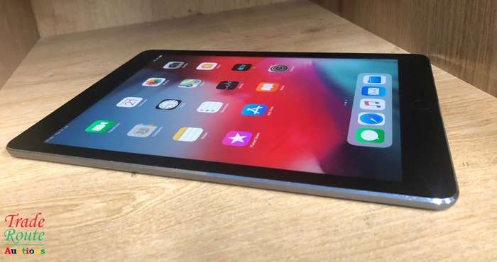IPAD AIR | 16GB | WiFi | MD785HC/A | SPACE GREY | APPLE  ***  RETINA DISPLAY  ***