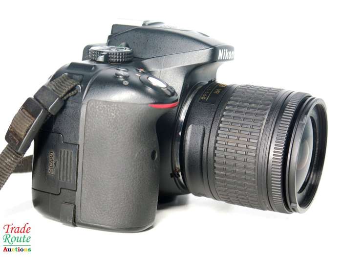NIKON D5300 DSLR CAMERA BODY [ WiFi & GPS] - [ 24.2 MP ] - [ DX ] WITH 18-55 VR II Lens Kit