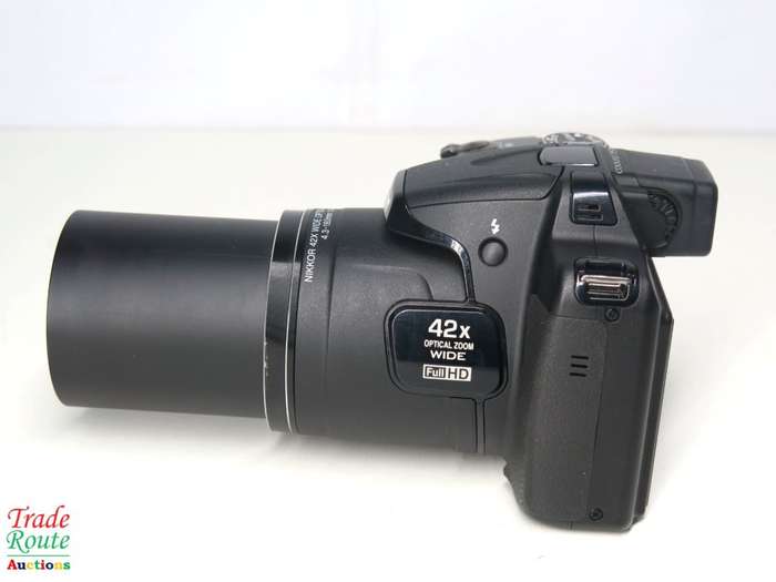 Nikon CoolPix P530 16 MP CMOS Digital Camera with 42x Zoom Lens and Full HD