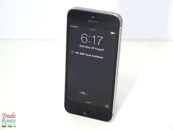 Apple Iphone 5S SmartPhone | 16GB | A1530 | MF352SO/A *** APPLE IPHONE5s ***