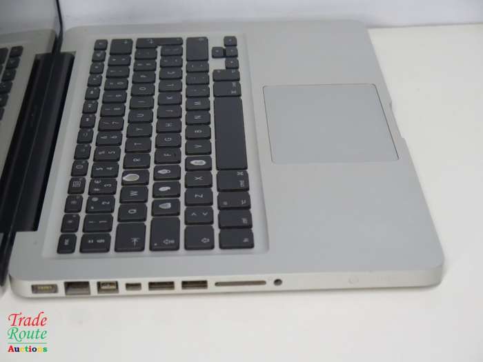 MacBook Pro 13.3-inch | Core 2 DUO | 2GB RAM | 320GB HDD | INTEL HD GRAPHICS