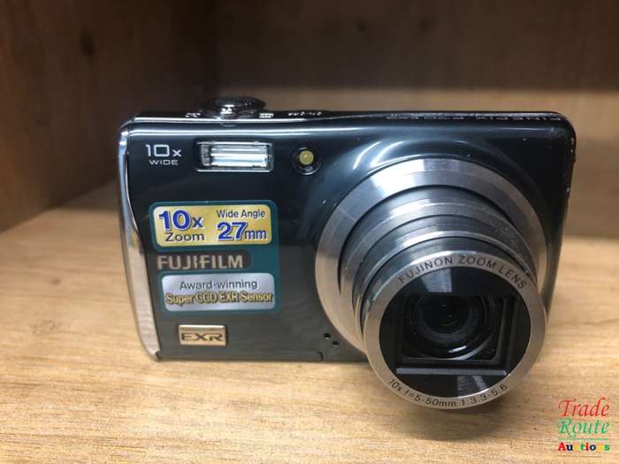 Fujifilm FinePix F70 EXR Digital Camera (10.0MP, 10x Optical Zoom)