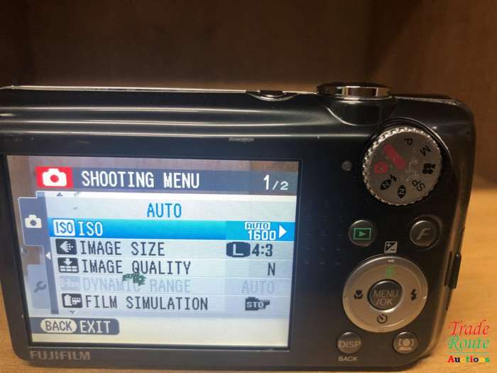 Fujifilm FinePix F70 EXR Digital Camera (10.0MP, 10x Optical Zoom)