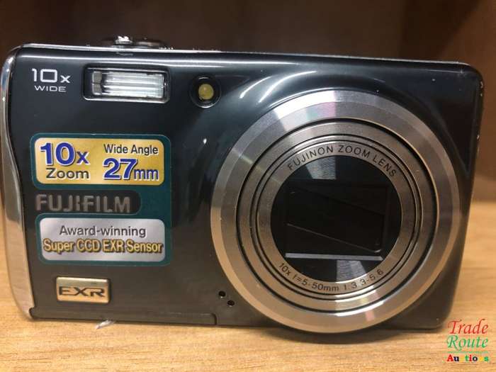 Fujifilm FinePix F70 EXR Digital Camera (10.0MP, 10x Optical Zoom)
